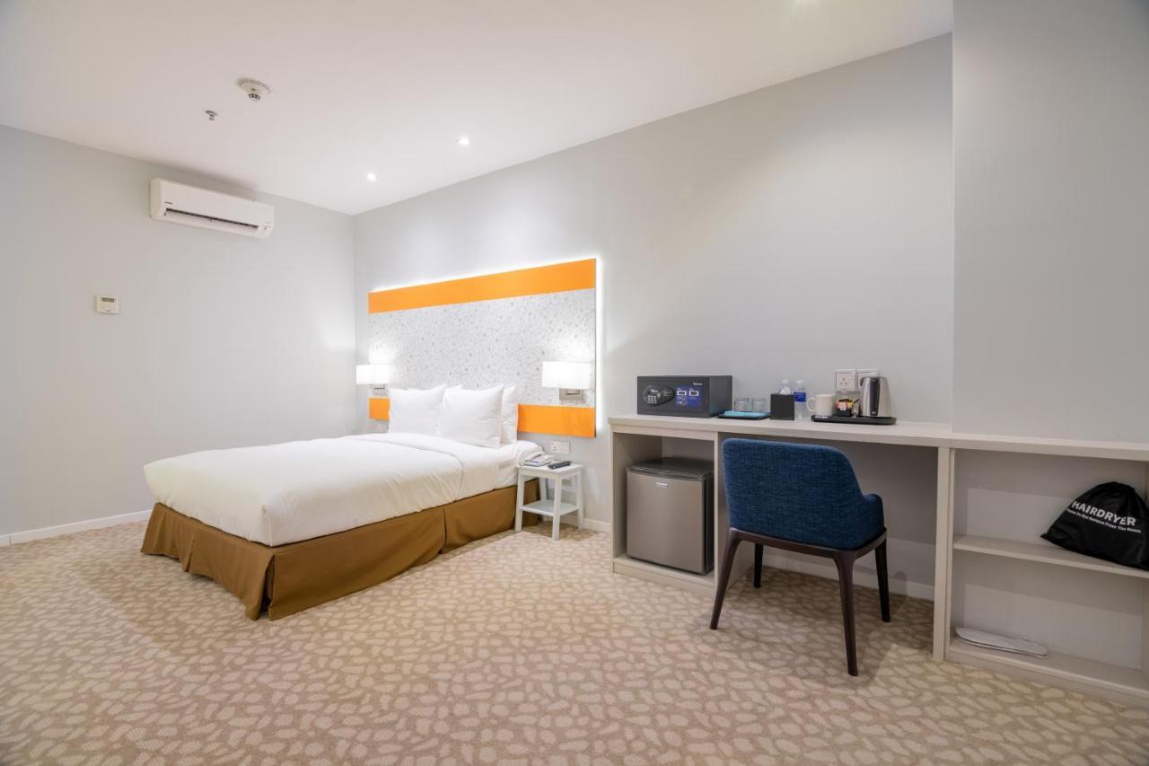 Holiday Inn Express & Suites Johor Bahru By Ihg Eksteriør billede